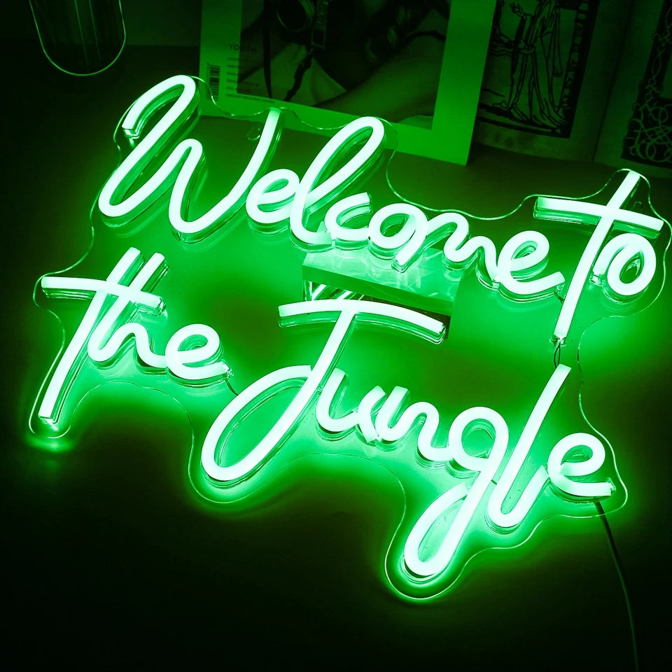 "Welcome to the jungle" LED Light