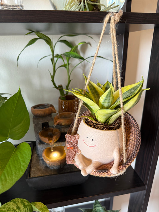 Swinging Happy Pot