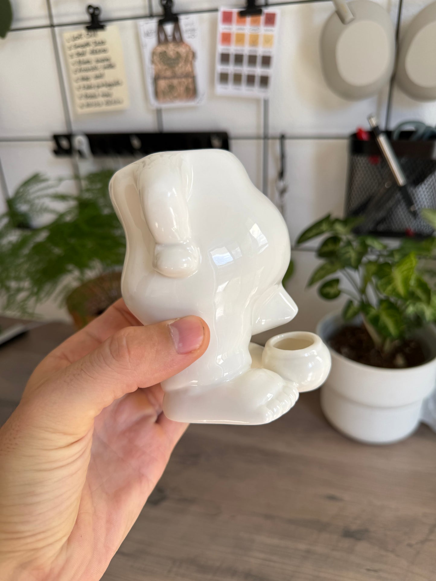 Ceramic Mini Peeing Pot 💦