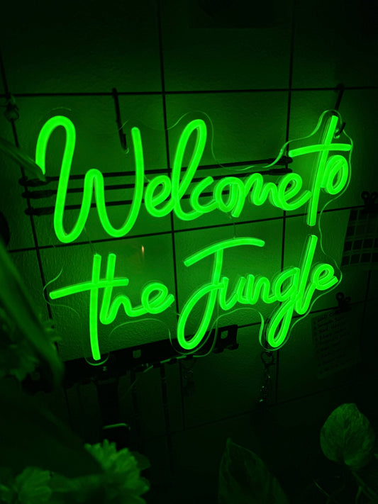 "Welcome to the jungle" LED Light